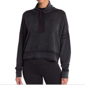 FP MOVEMENT LARA PULLOVER IN BLACK, SZ LARGE